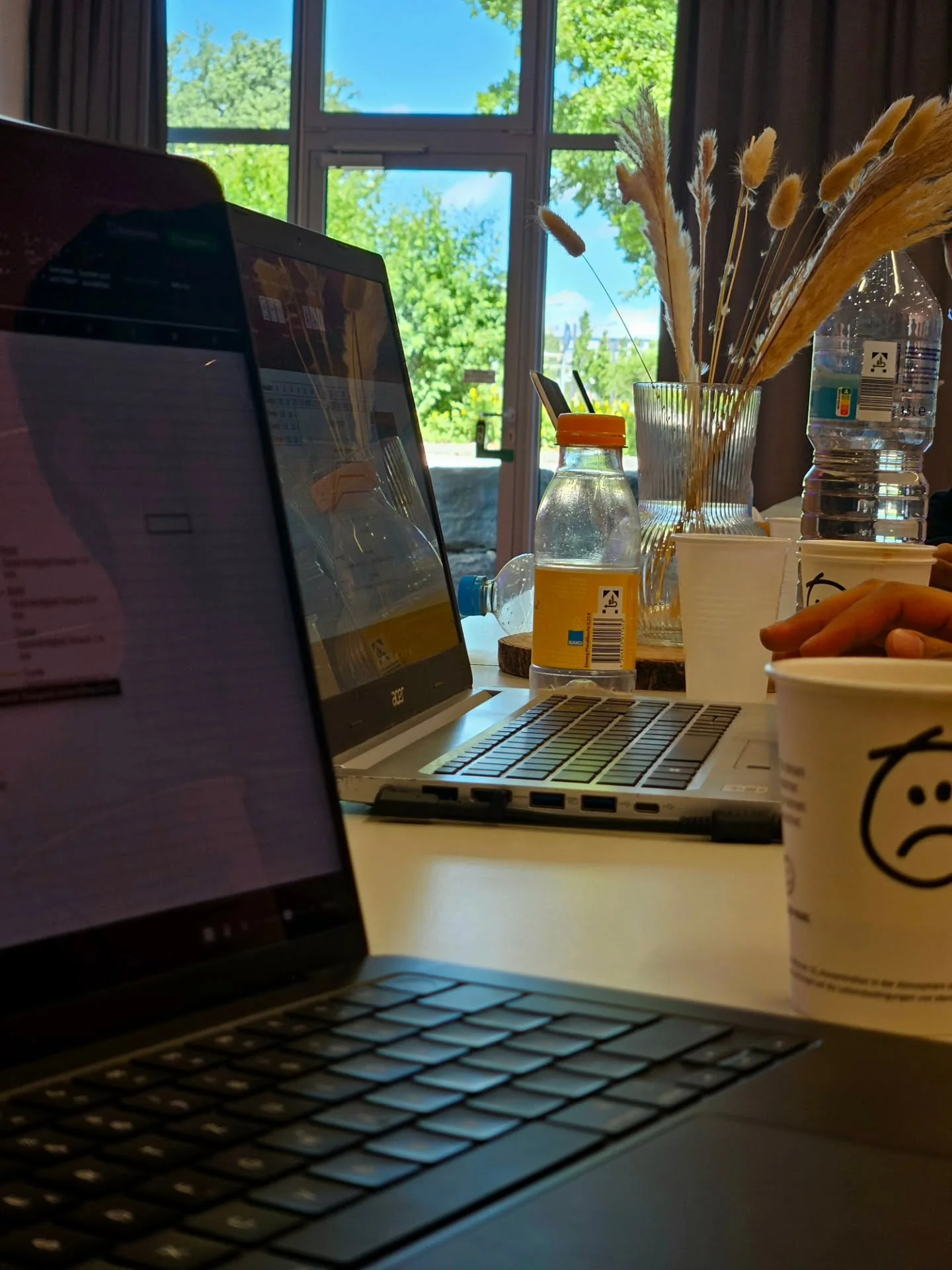 Laptops bei einem Workshop zum wissenschaftlichen Arbeiten